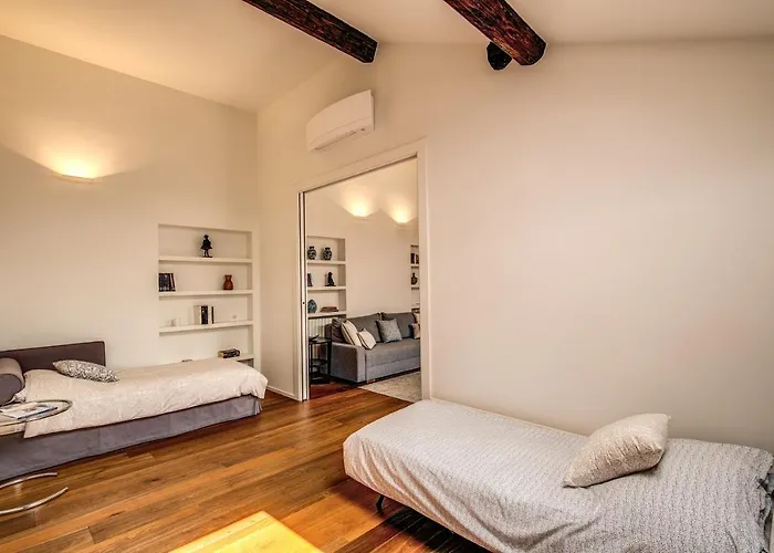 Luxurious Apartment In Milan